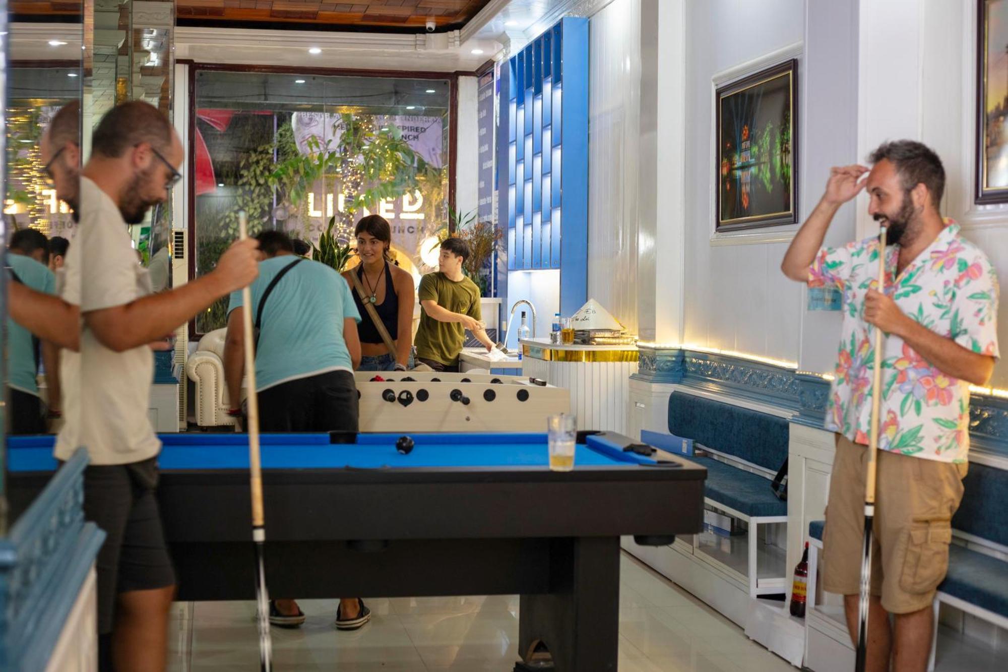 Hanoi Solo Hostel Zewnętrze zdjęcie