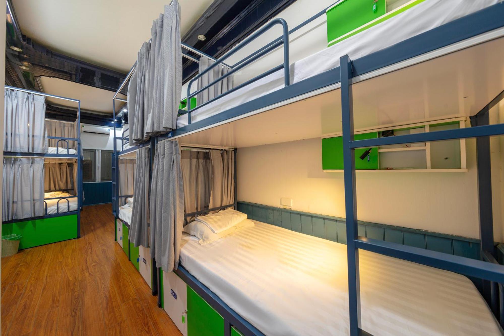 Hanoi Solo Hostel Zewnętrze zdjęcie