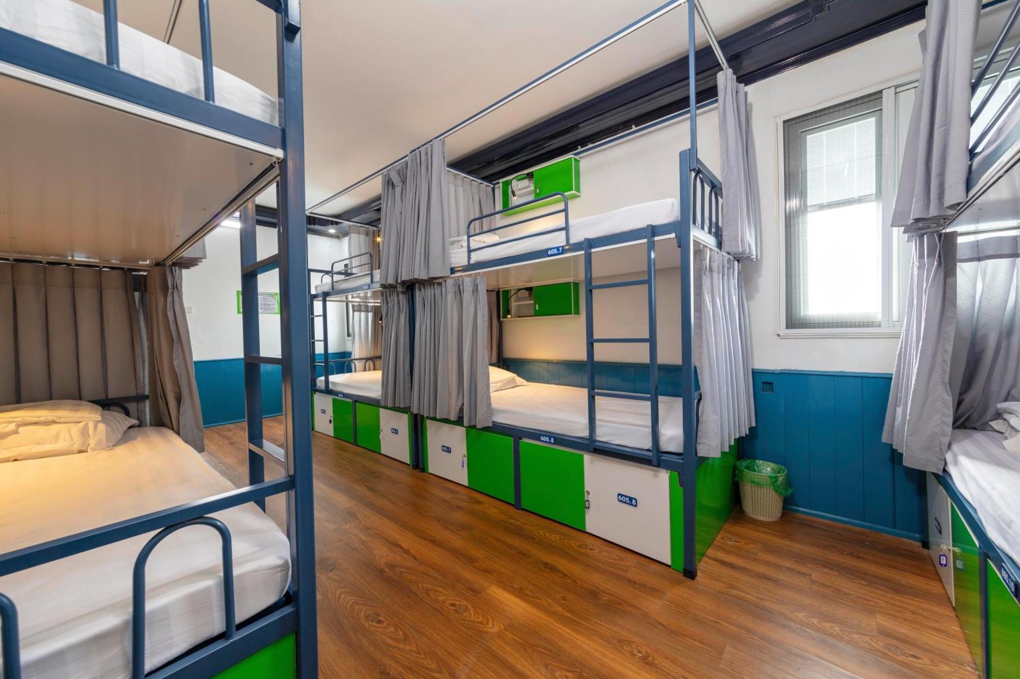 Hanoi Solo Hostel Zewnętrze zdjęcie