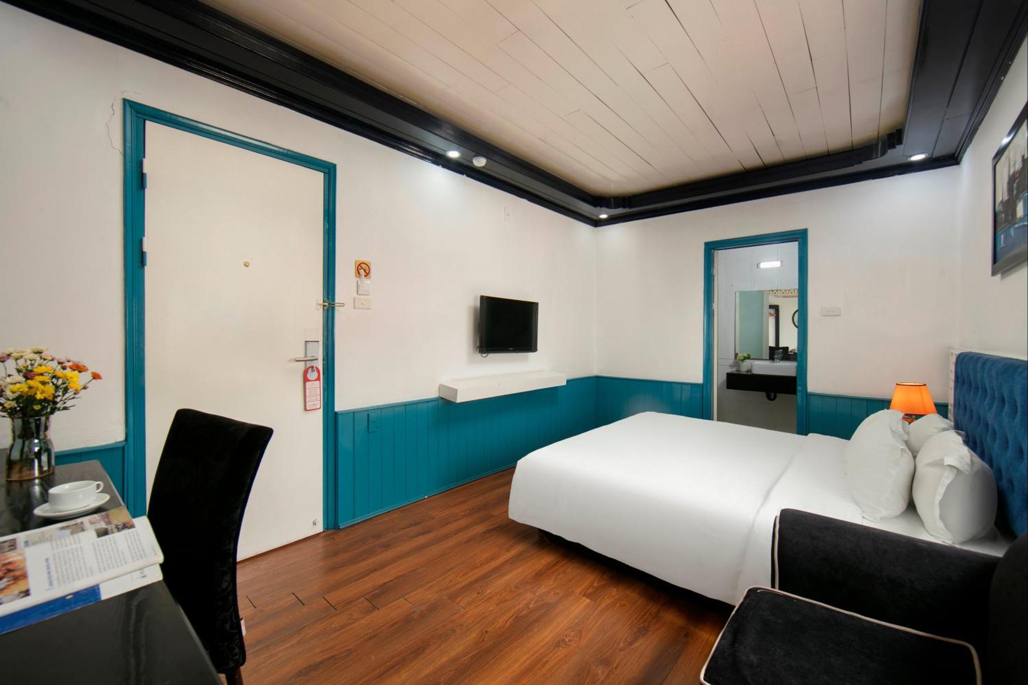 Hanoi Solo Hostel Zewnętrze zdjęcie