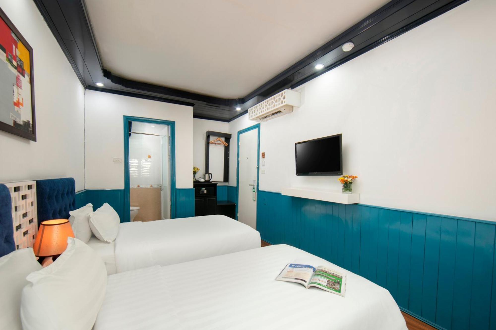 Hanoi Solo Hostel Zewnętrze zdjęcie