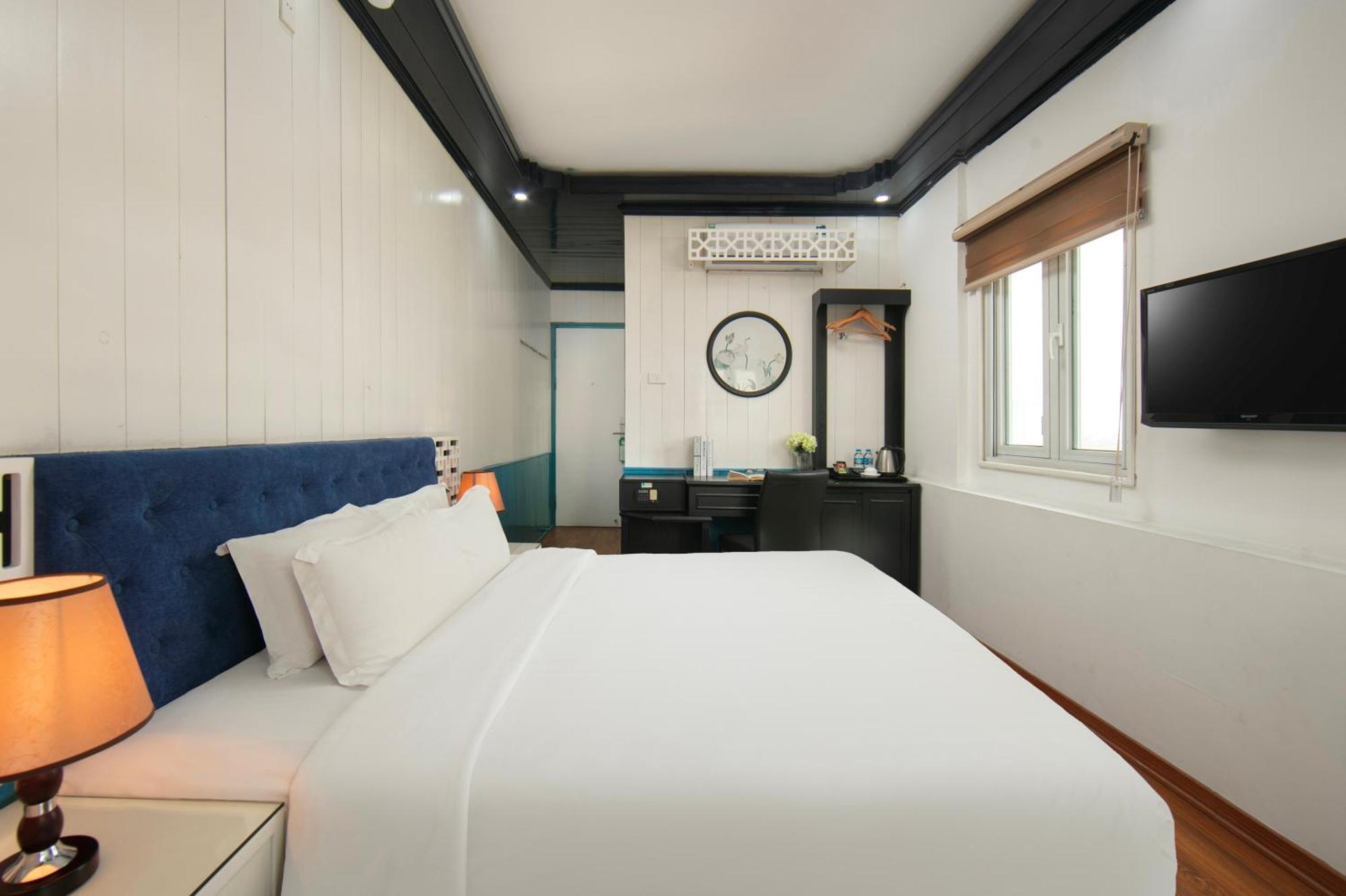 Hanoi Solo Hostel Zewnętrze zdjęcie