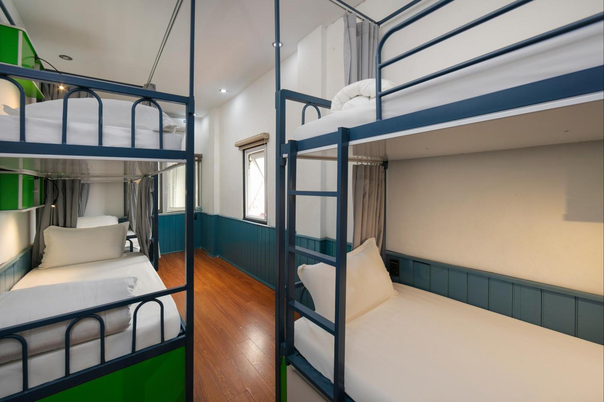 Hanoi Solo Hostel Zewnętrze zdjęcie