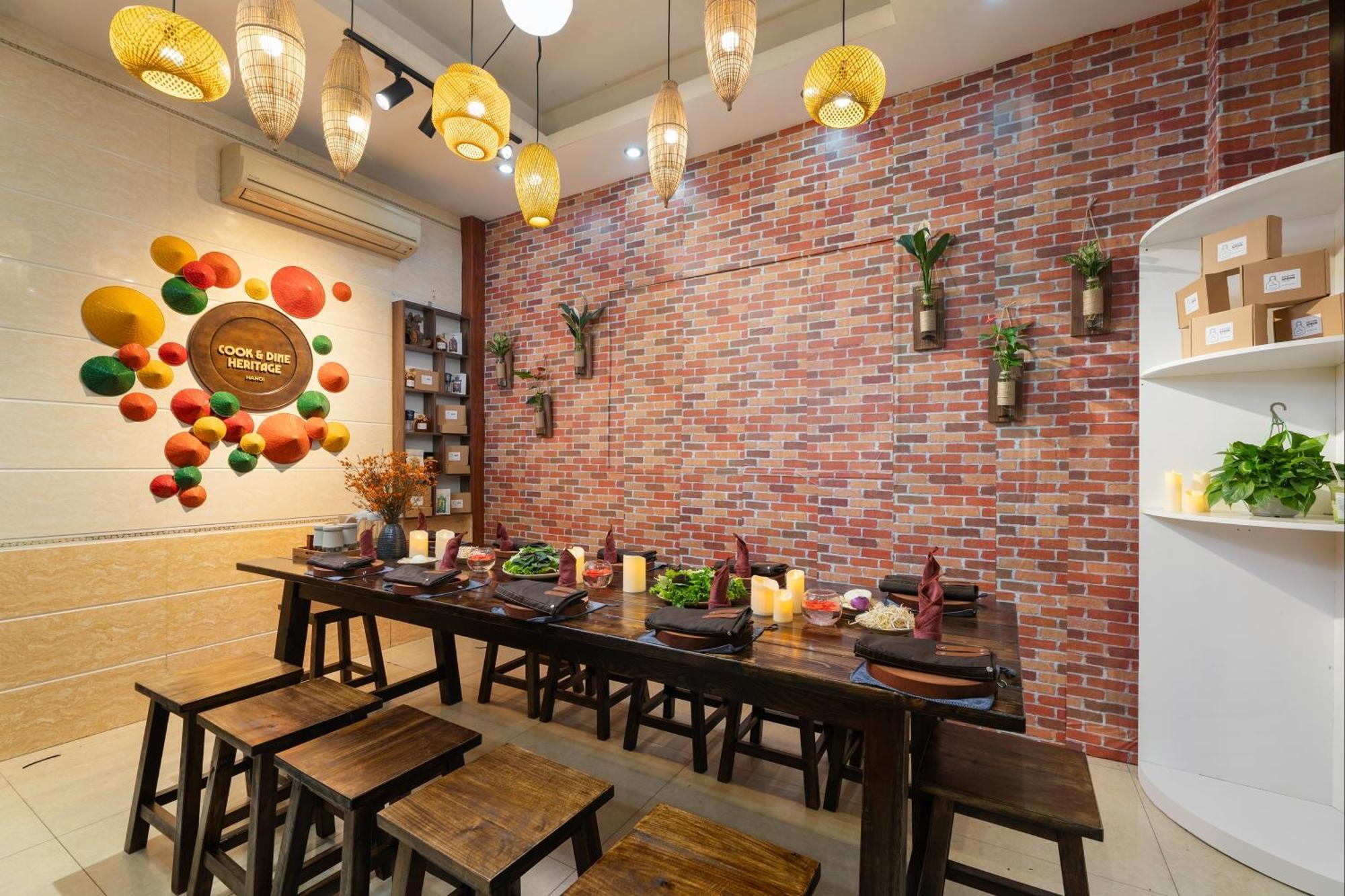 Hanoi Solo Hostel Zewnętrze zdjęcie